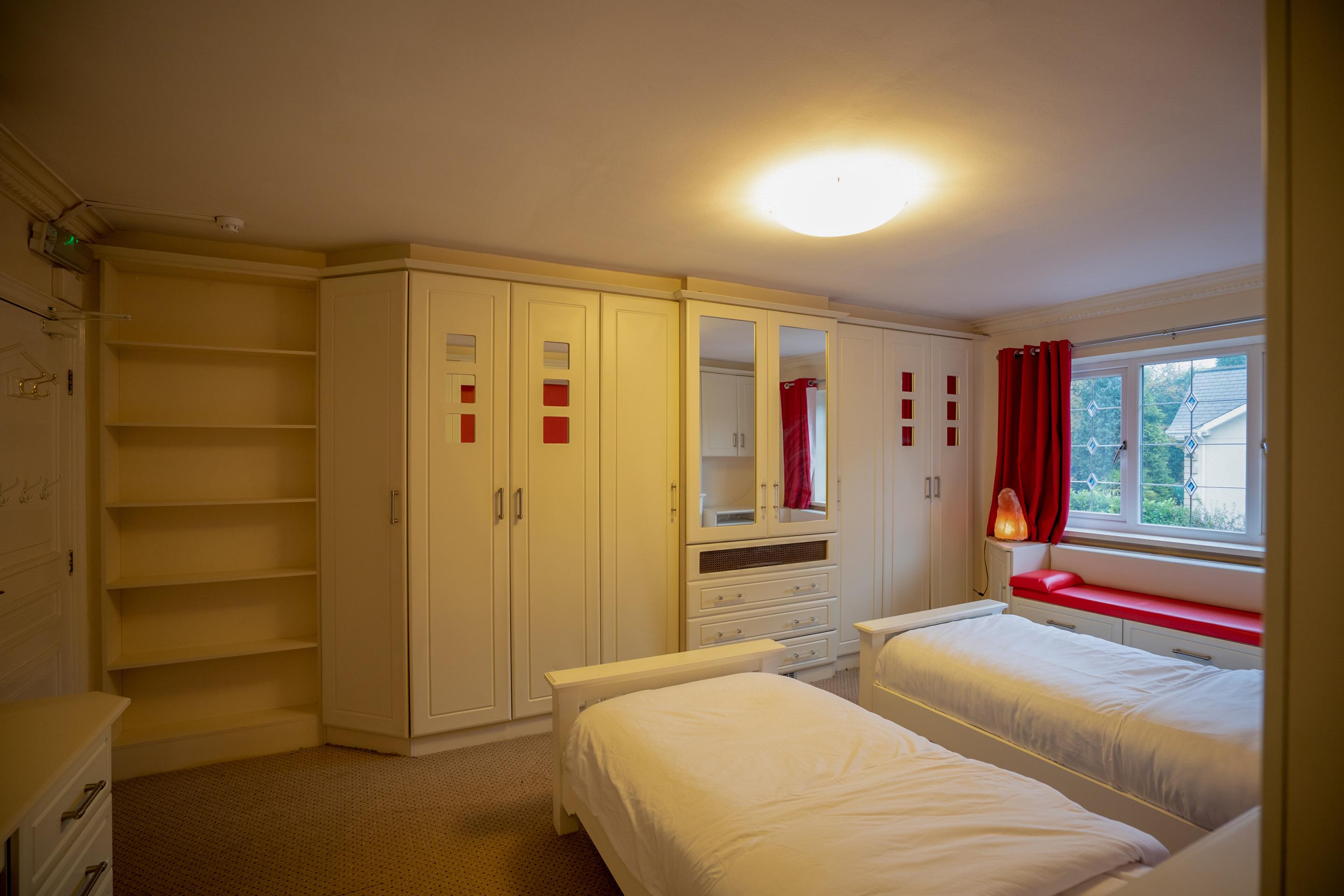 Oyo Oakcroft Guest House Manchester Airport Ringway Kültér fotó