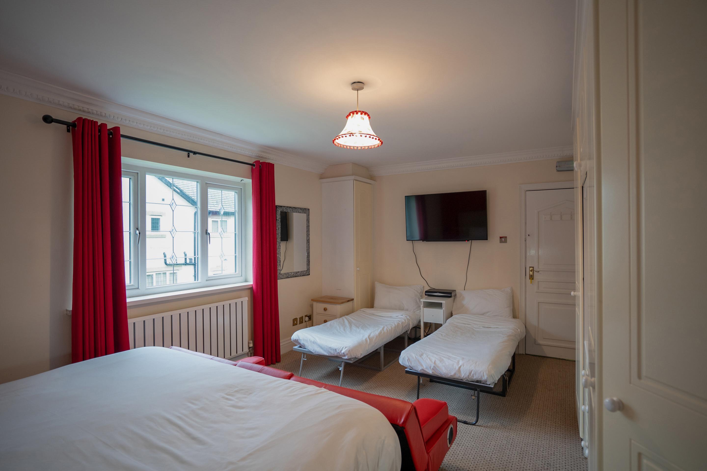 Oyo Oakcroft Guest House Manchester Airport Ringway Kültér fotó