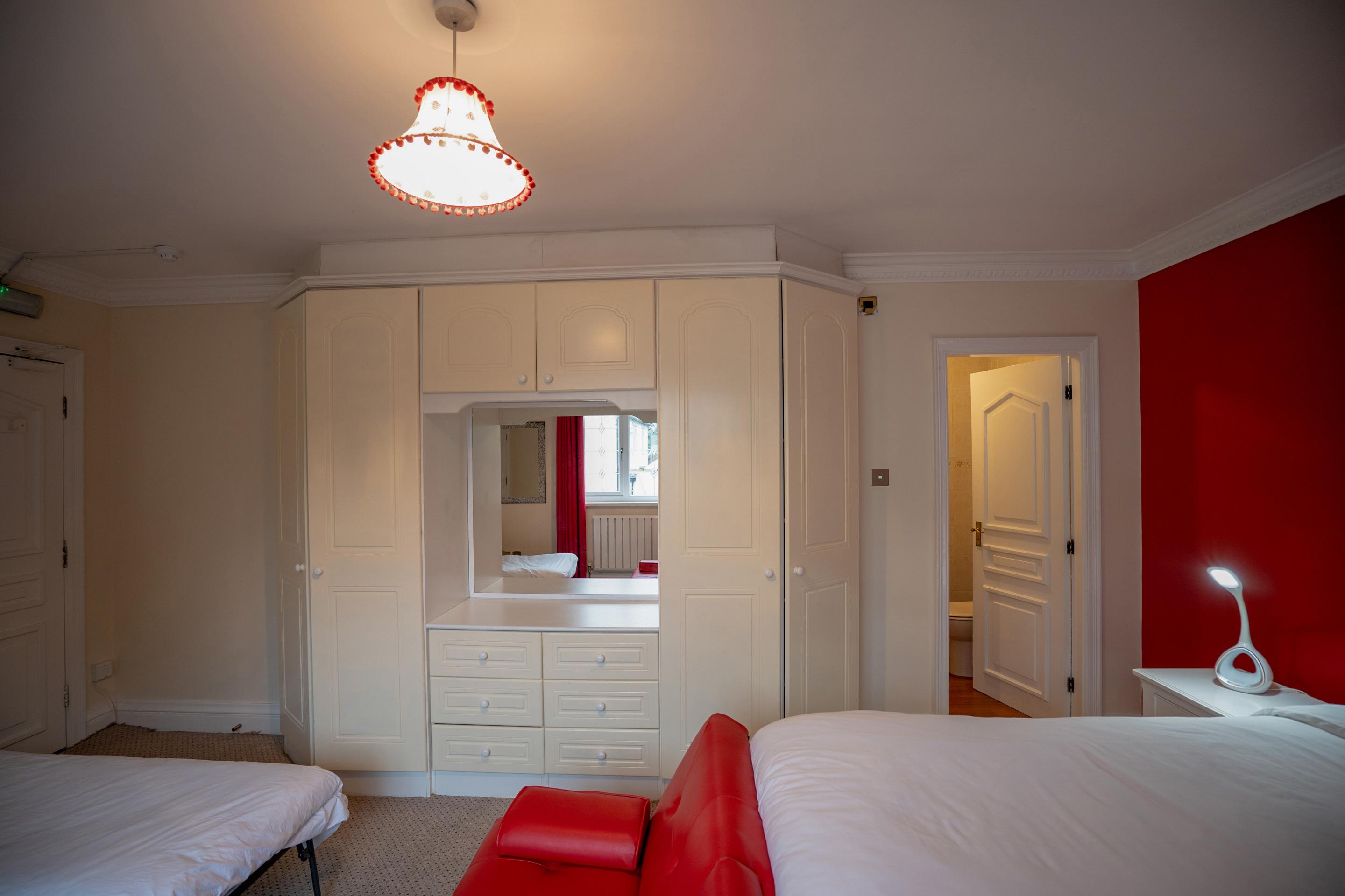 Oyo Oakcroft Guest House Manchester Airport Ringway Kültér fotó