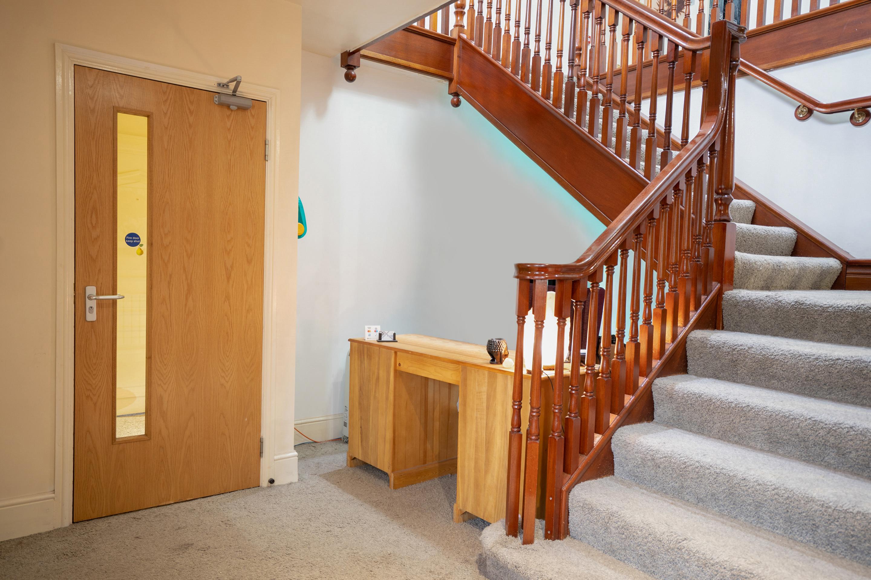 Oyo Oakcroft Guest House Manchester Airport Ringway Kültér fotó