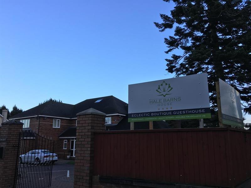 Oyo Oakcroft Guest House Manchester Airport Ringway Kültér fotó